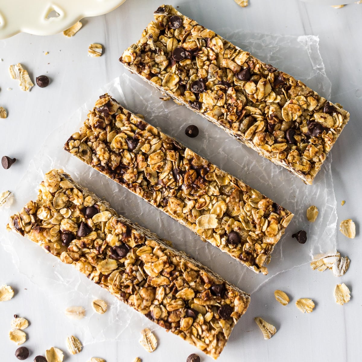 Easy No-Bake Chocolate Chip Granola Bars: Homemade & Chewy